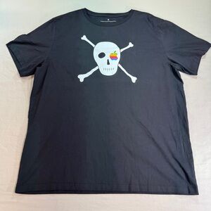 Apple Sz XL Black Rainbow Skull And Crossbones Short Sleeve T Shirt ULTRA RARE